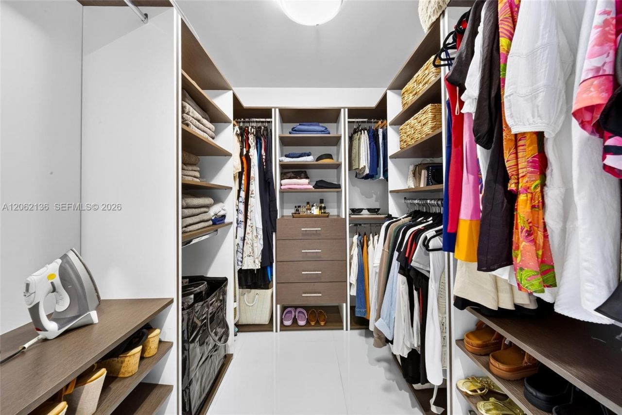 1100 Biscayne Blvd , Unit 5502, Miami, FL 33132 Photo