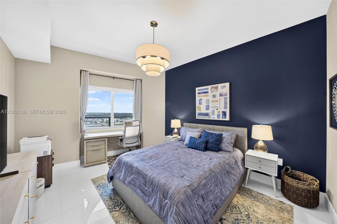 1100 Biscayne Blvd , Unit 5502, Miami, FL 33132 Photo