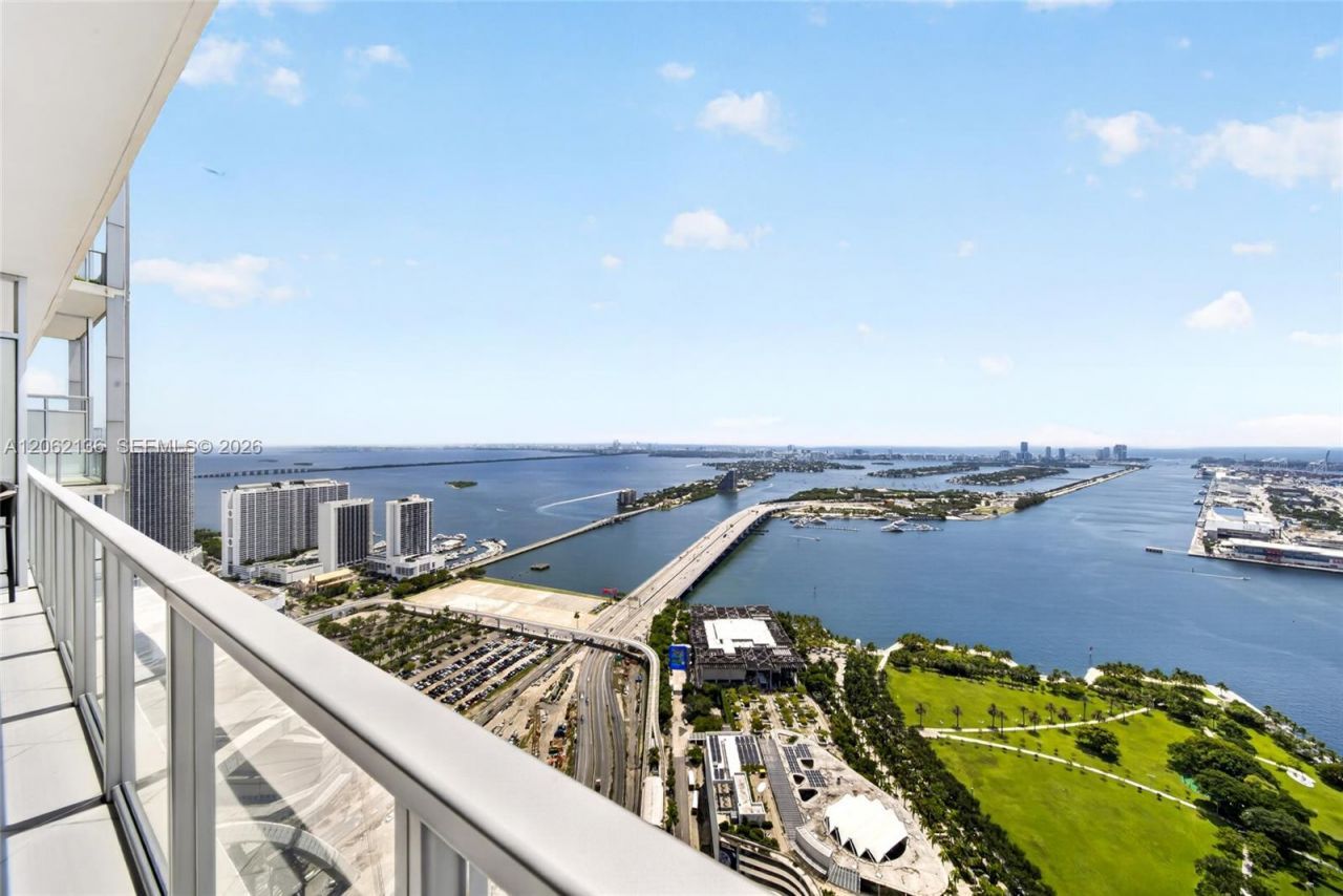 1100 Biscayne Blvd , Unit 5502, Miami, FL 33132 Photo