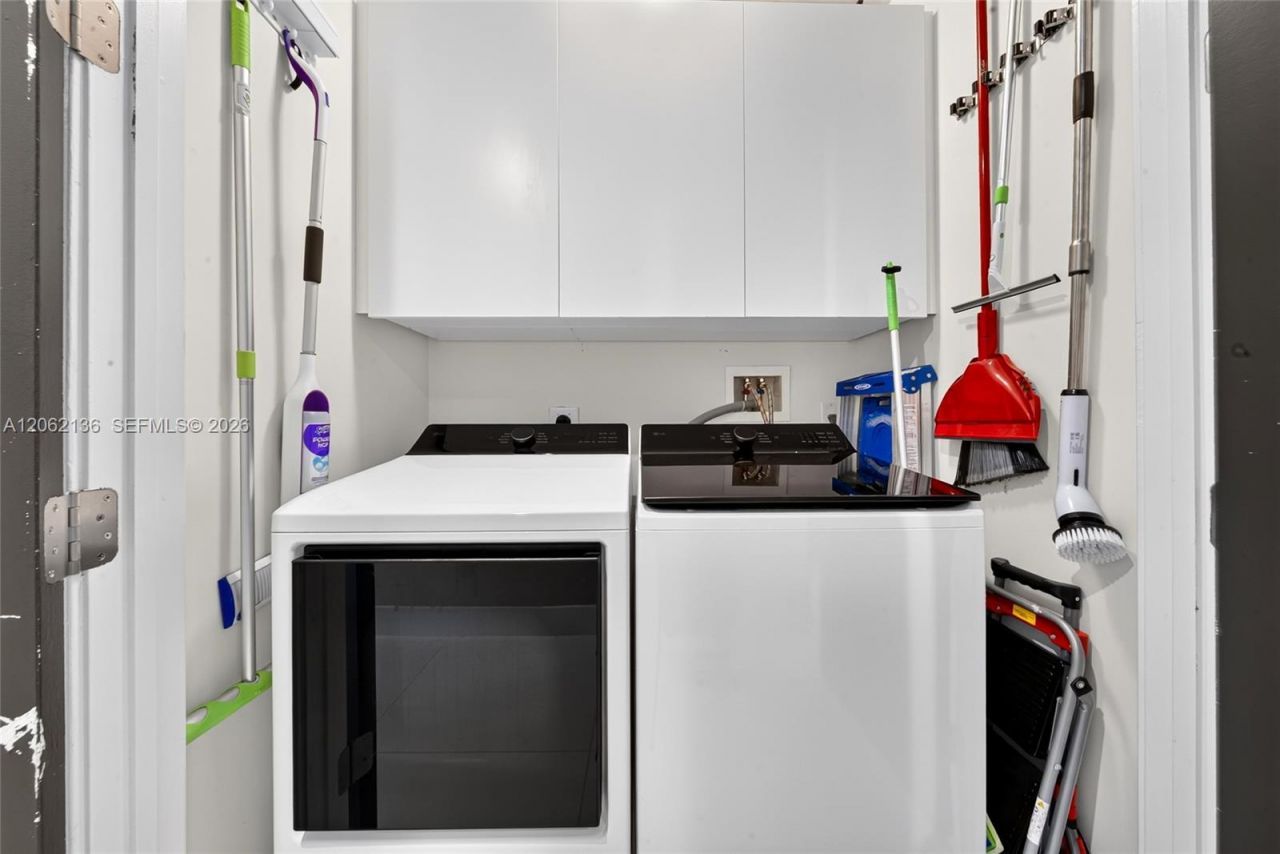 1100 Biscayne Blvd , Unit 5502, Miami, FL 33132 Photo
