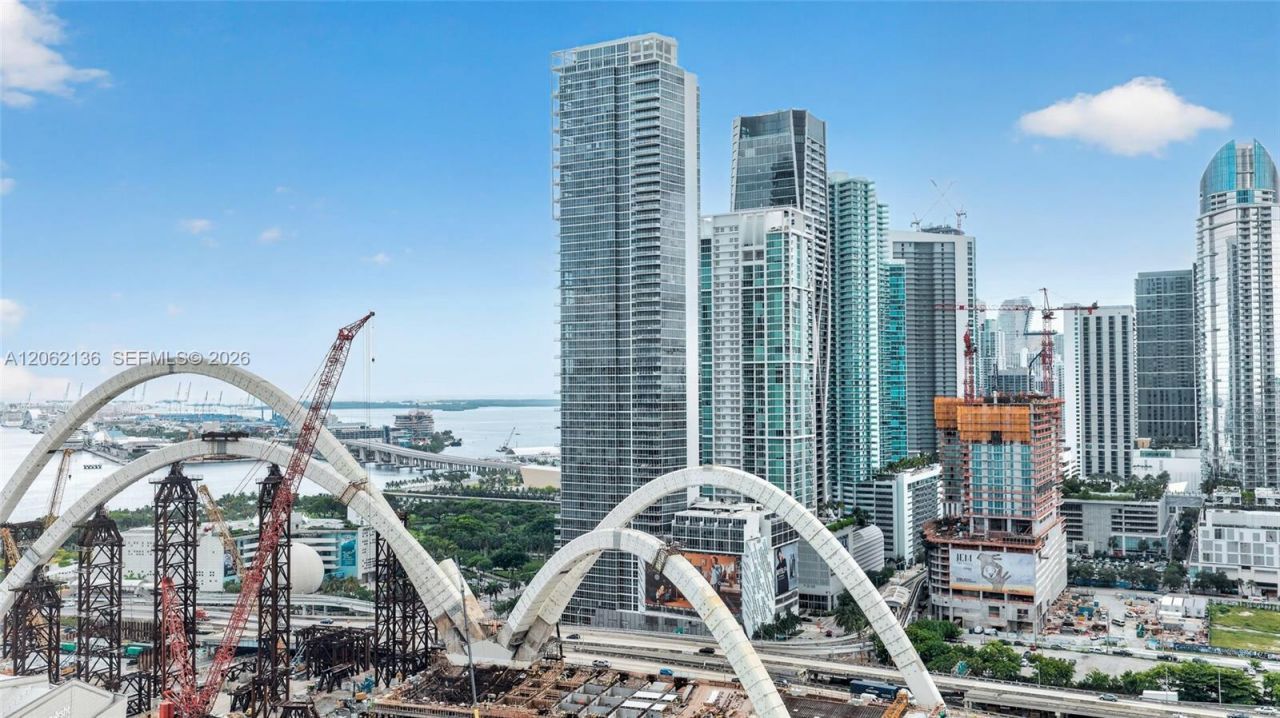 1100 Biscayne Blvd , Unit 5502, Miami, FL 33132 Photo
