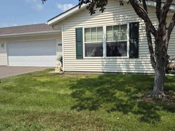 1404 Presidential Drive, Northfield, MN 55057