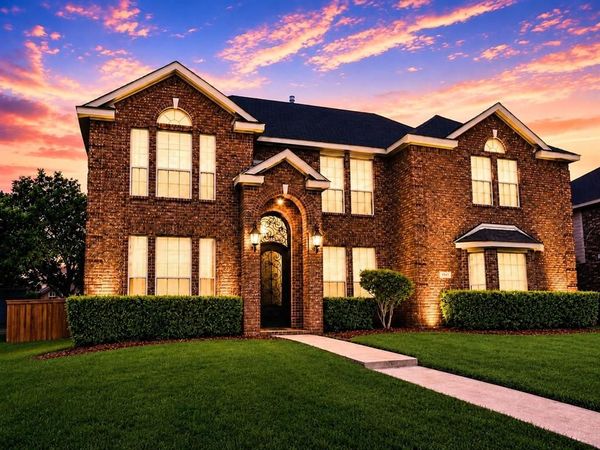 404 Mountain Place, DeSoto, TX 75115