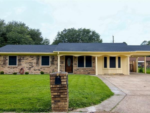 2114 Handley Street , Texarkana, TX 75501