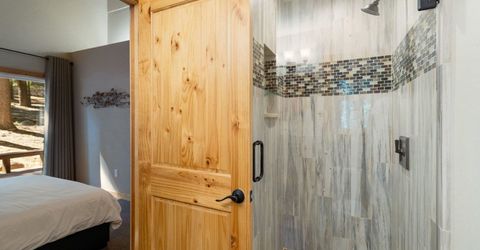 12500 Lausanne Way, Truckee, CA 96161 Photo