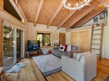 12500 Lausanne Way, Truckee, CA 96161 Photo