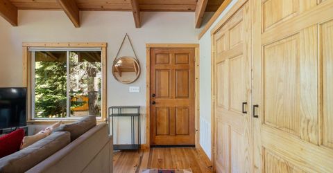 12500 Lausanne Way, Truckee, CA 96161 Photo
