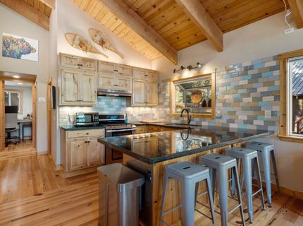 12500 Lausanne Way, Truckee, CA 96161 Photo
