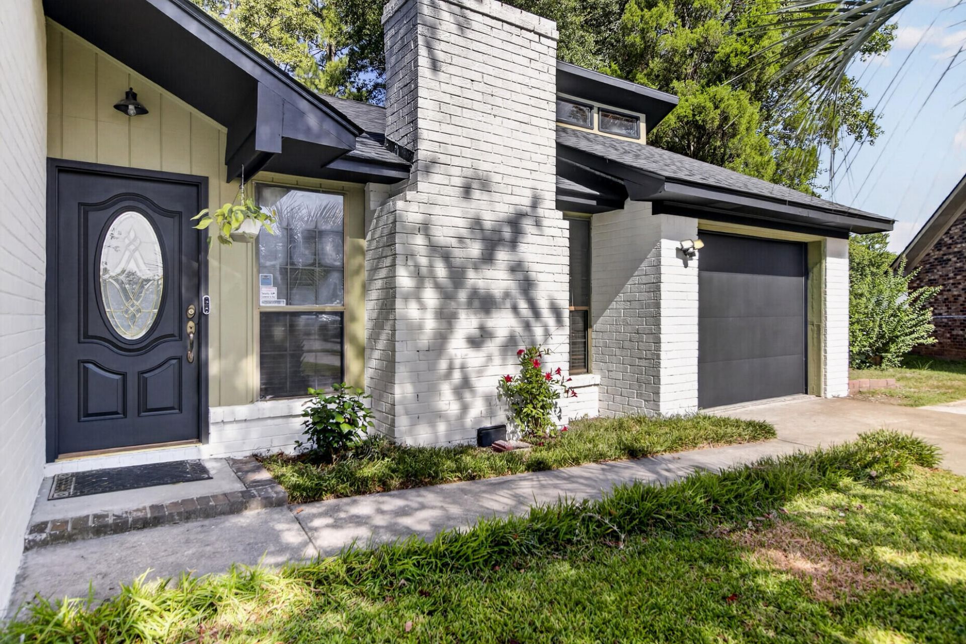 410 Fox Hunt Road Photo 6