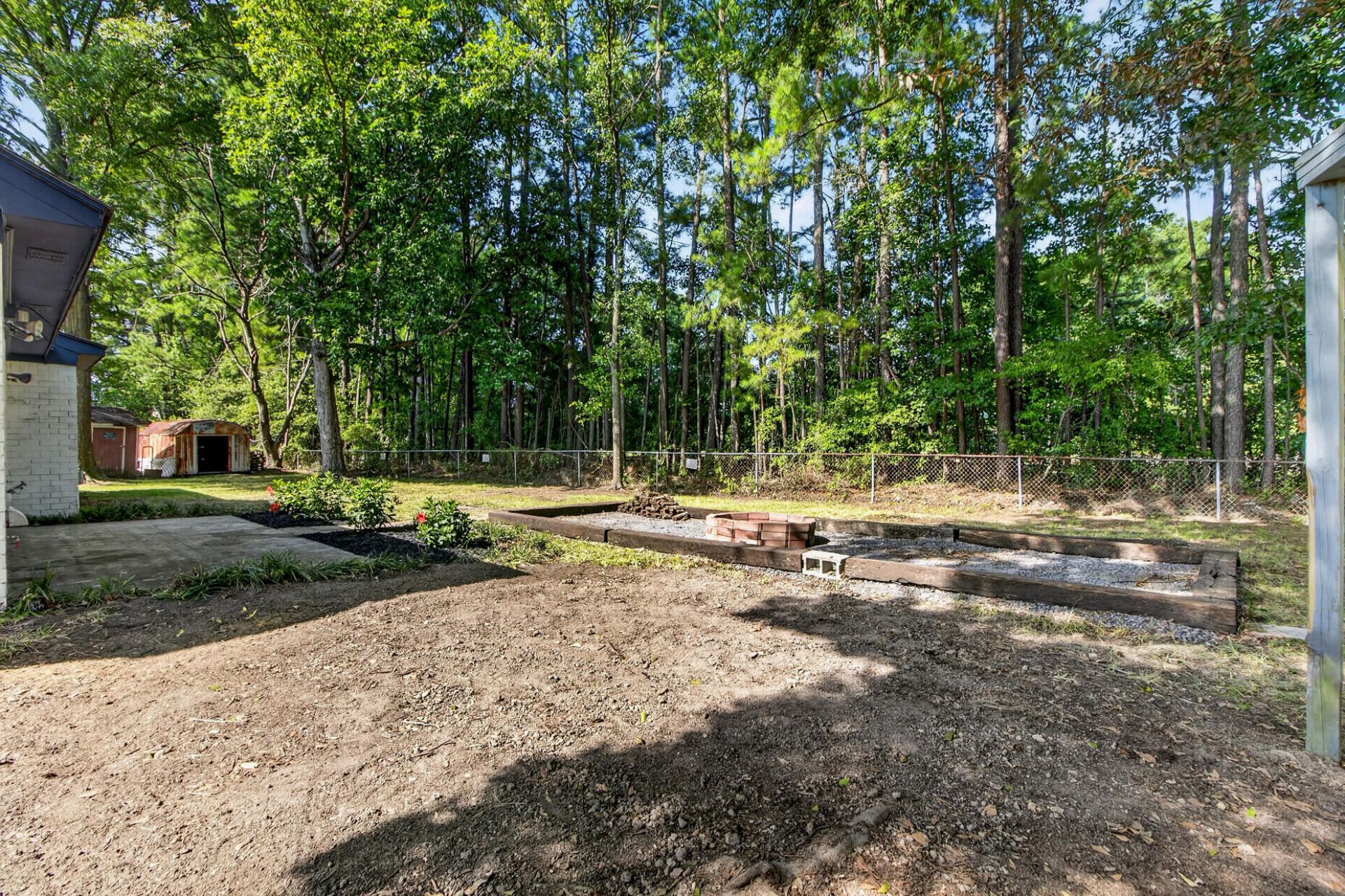 410 Fox Hunt Road Photo 8