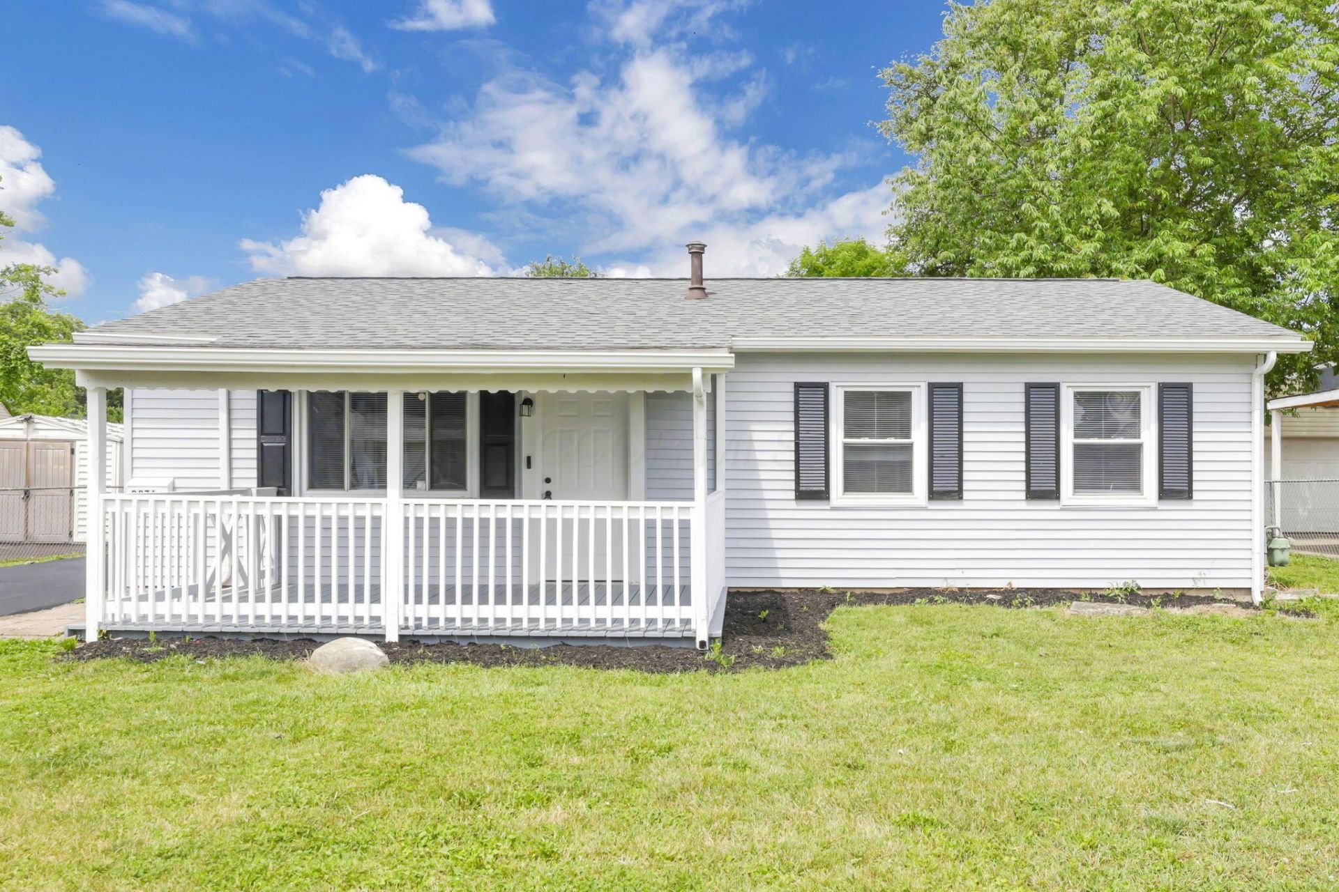 3871 Glenfield Road , Columbus, OH 43232 Main Photo