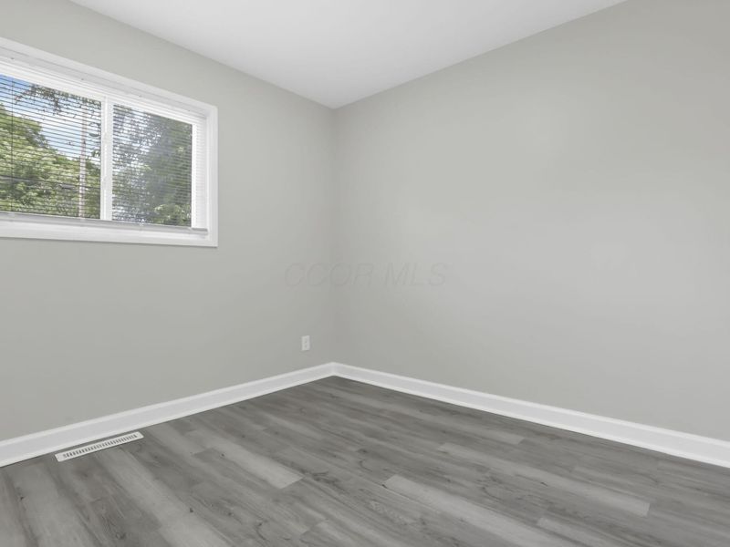 3871 Glenfield Road , Columbus, OH 43232 Photo 26