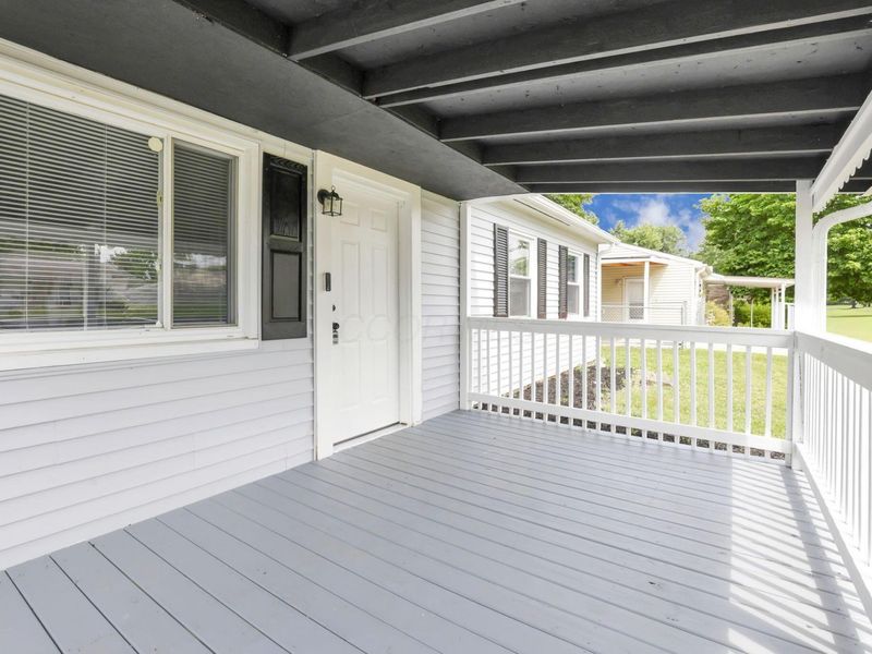 3871 Glenfield Road , Columbus, OH 43232 Photo 7