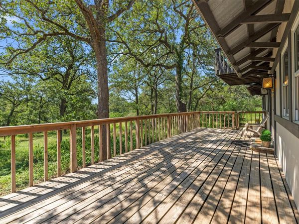 180 Ironstone RD , Smithville, TX 78957