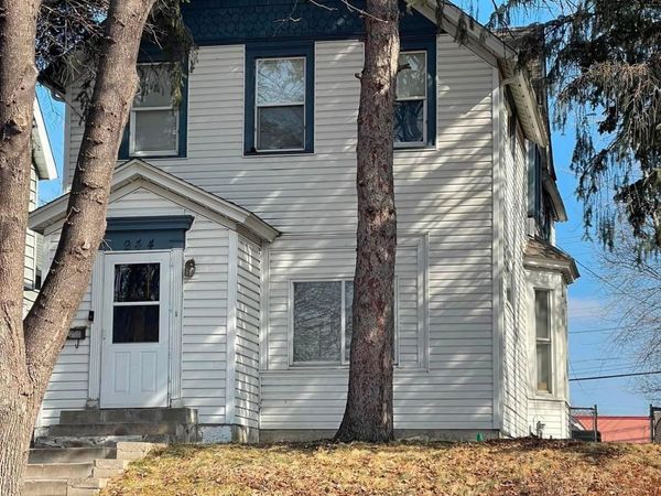 944 Albemarle Street , Unit 2, Saint Paul, MN 55117