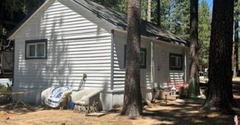 1126 Bowers Avenue, South Lake Tahoe, CA 96150 Photo