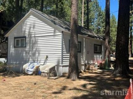 1126 Bowers Avenue, South Lake Tahoe, CA 96150 Photo