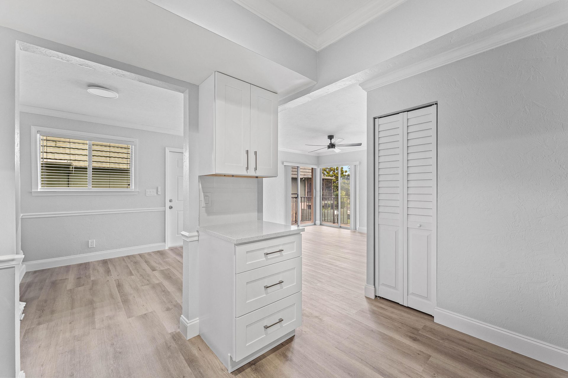 1866 Fairview Villas Drive, Unit 3, Palm Springs, FL 33406 Photo