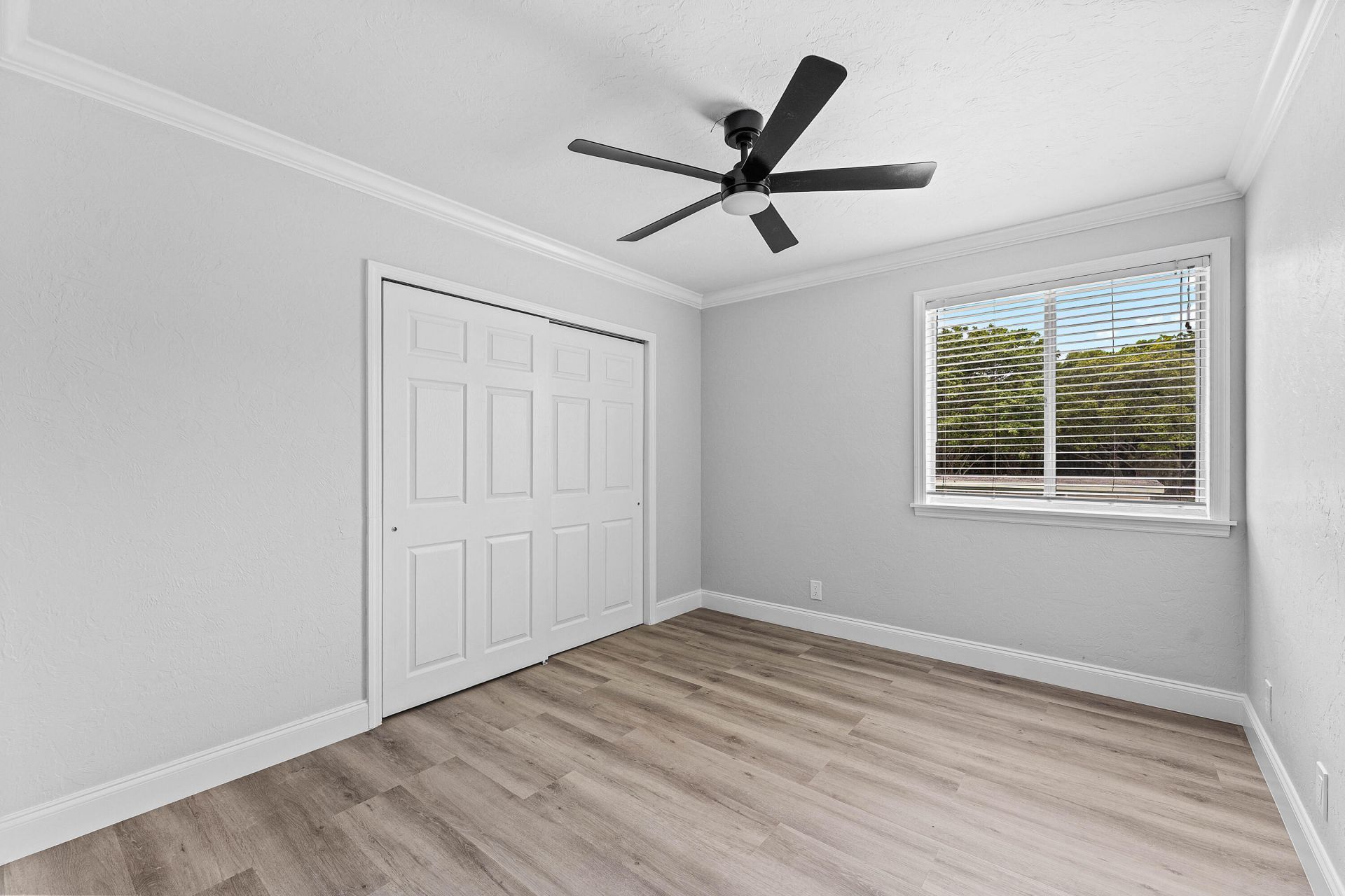 1866 Fairview Villas Drive, Unit 3, Palm Springs, FL 33406 Photo