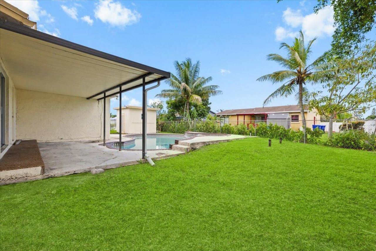 7712 SW 7th Street, North Lauderdale, FL 33068 Photo
