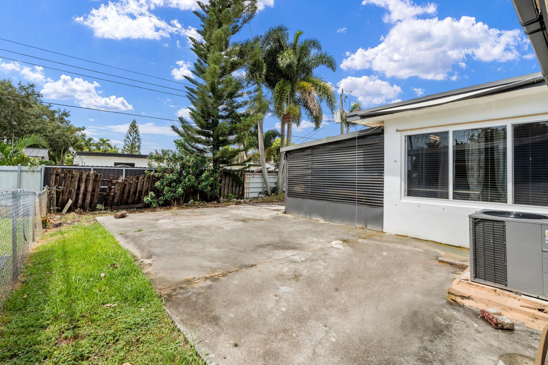 8460 NW 15th Street, Pembroke Pines, FL 33024 Photo
