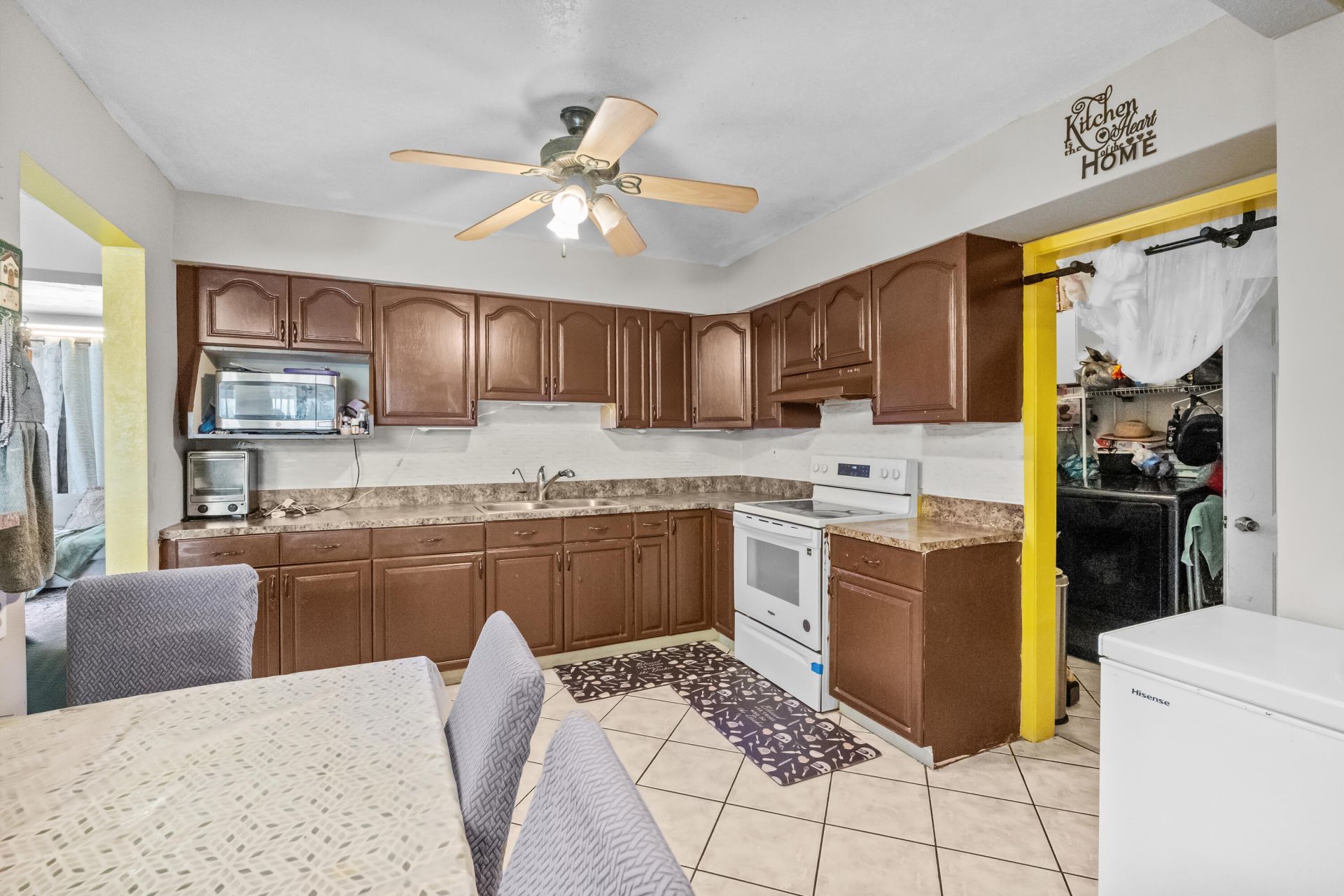 8460 NW 15th Street, Pembroke Pines, FL 33024 Photo