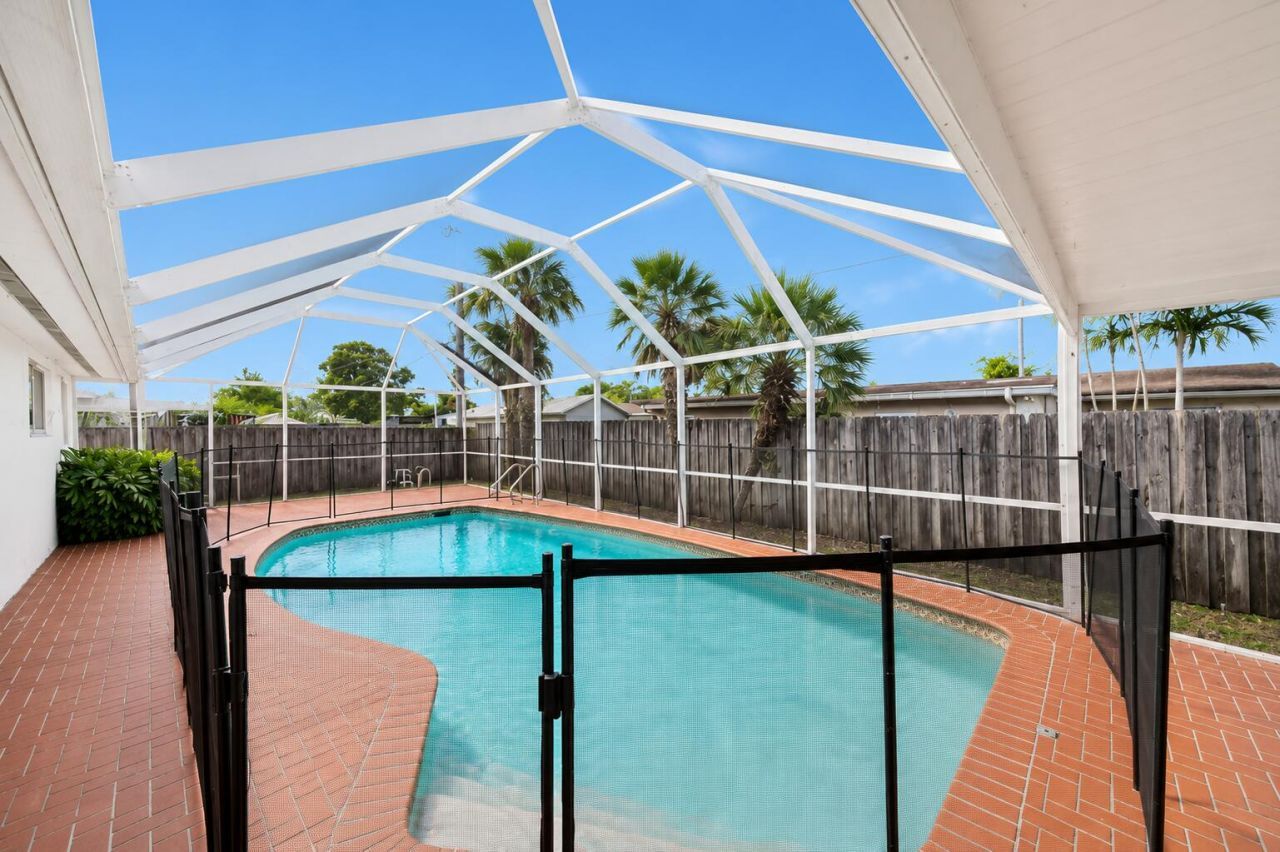 8721 SW 200th Terrace, Cutler Bay, FL 33189 Photo