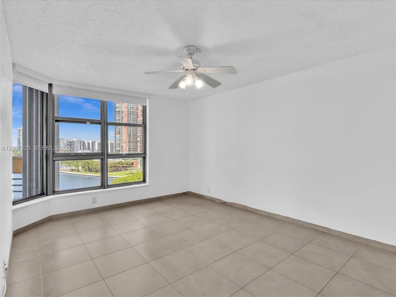 3530 Mystic Pointe Dr , Unit 1004, Aventura, FL 33180 Photo