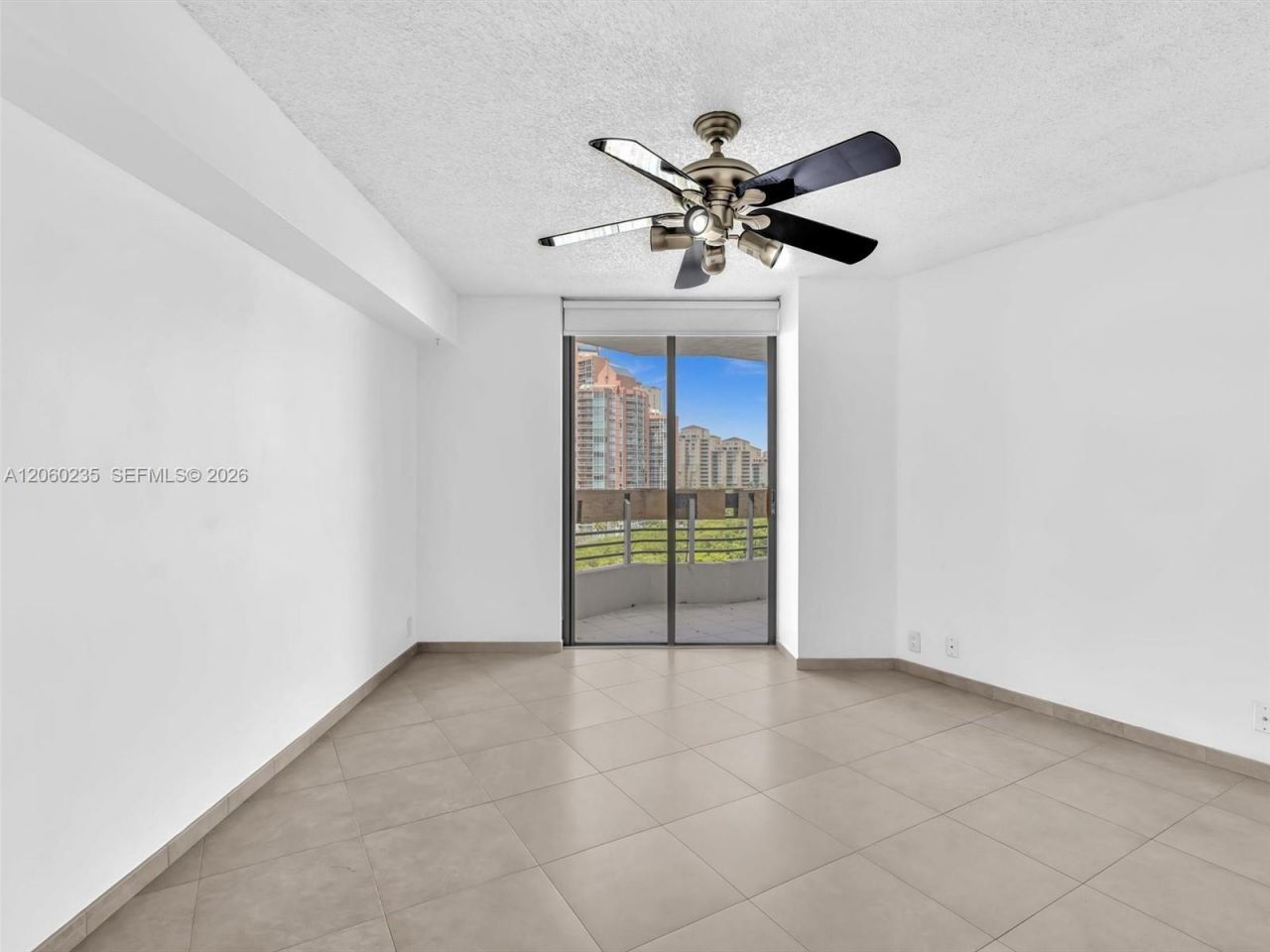 3530 Mystic Pointe Dr , Unit 1004, Aventura, FL 33180 Photo