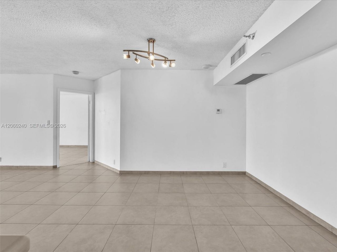 3530 Mystic Pointe Dr, Unit 1004, Aventura, FL 33180 Photo