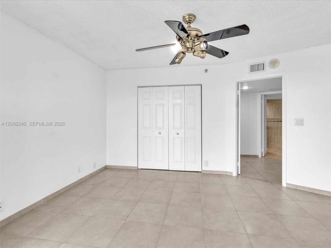 3530 Mystic Pointe Dr, Unit 1004, Aventura, FL 33180 Photo
