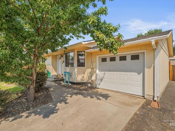 1805 Birch Dr, Lewiston, ID 83501