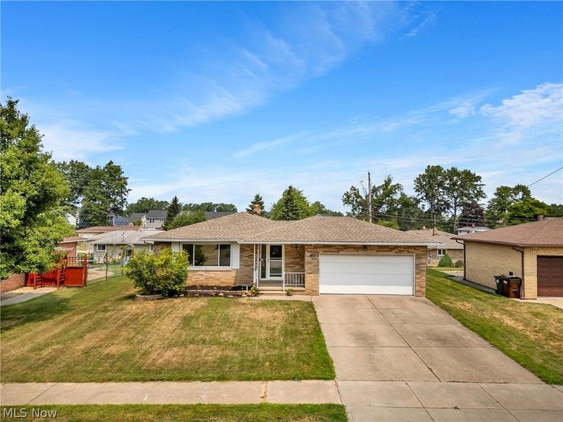 1500 Winchester Drive, Parma, OH 44134 Photo 2