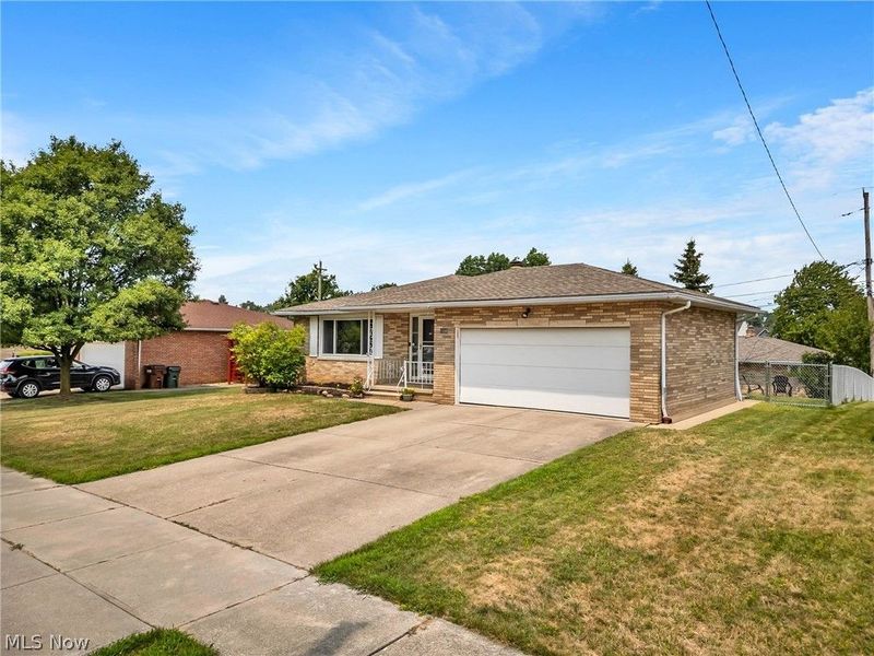 1500 Winchester Drive, Parma, OH 44134 Photo 4