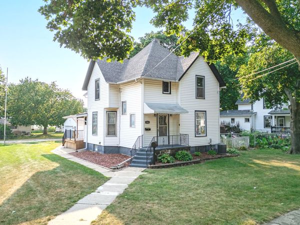 904 Kishwaukee Street , Belvidere, IL 61008