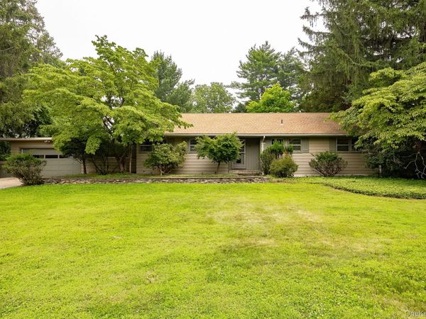 18 Flower Hill Road , Poughkeepsie, NY 12603