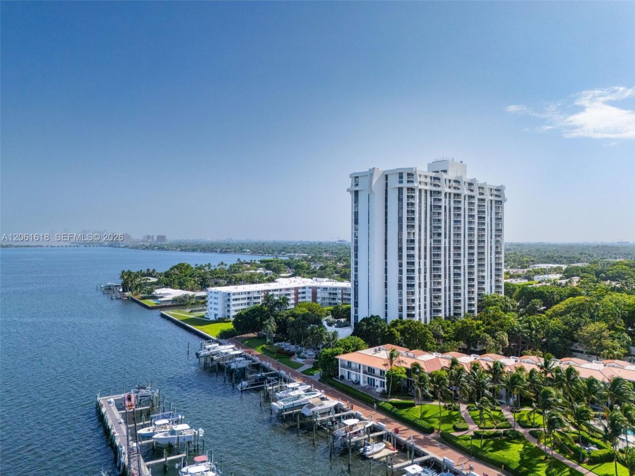 4000 Towerside Ter, Unit 1405, Miami, FL 33138 Photo