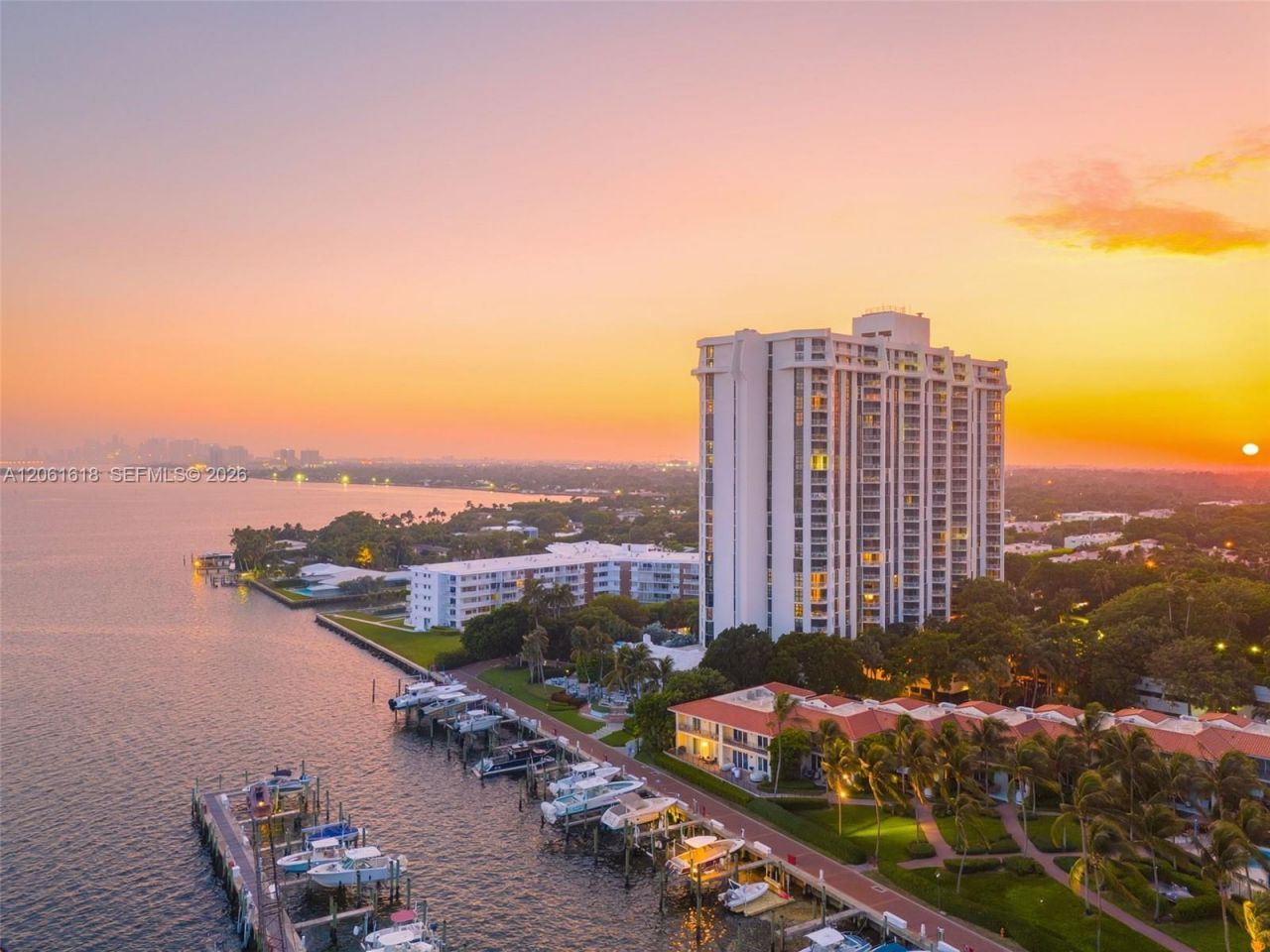 4000 Towerside Ter, Unit 1405, Miami, FL 33138 Photo
