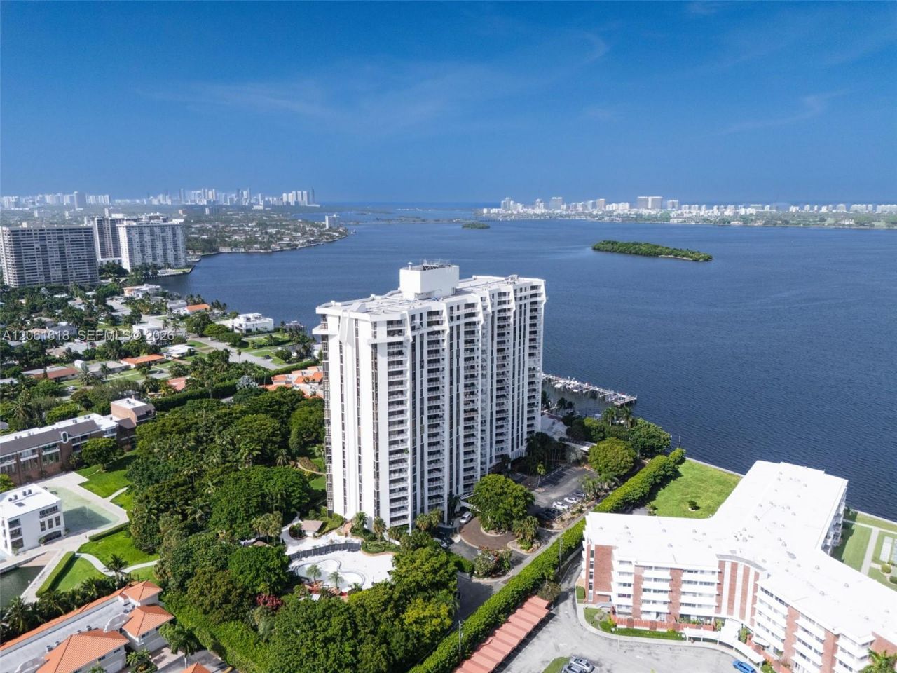 4000 Towerside Ter, Unit 1405, Miami, FL 33138 Photo