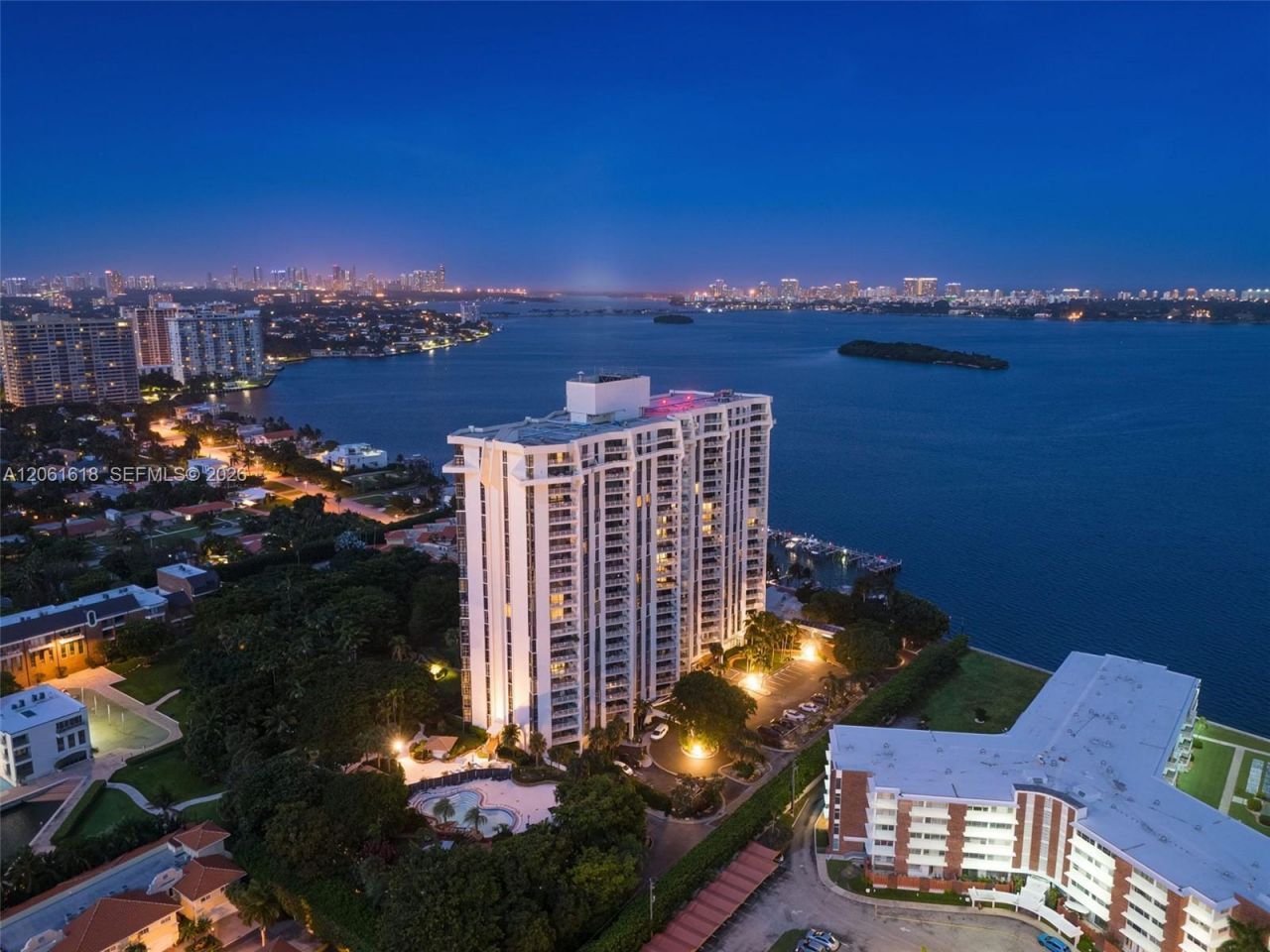 4000 Towerside Ter, Unit 1405, Miami, FL 33138 Photo