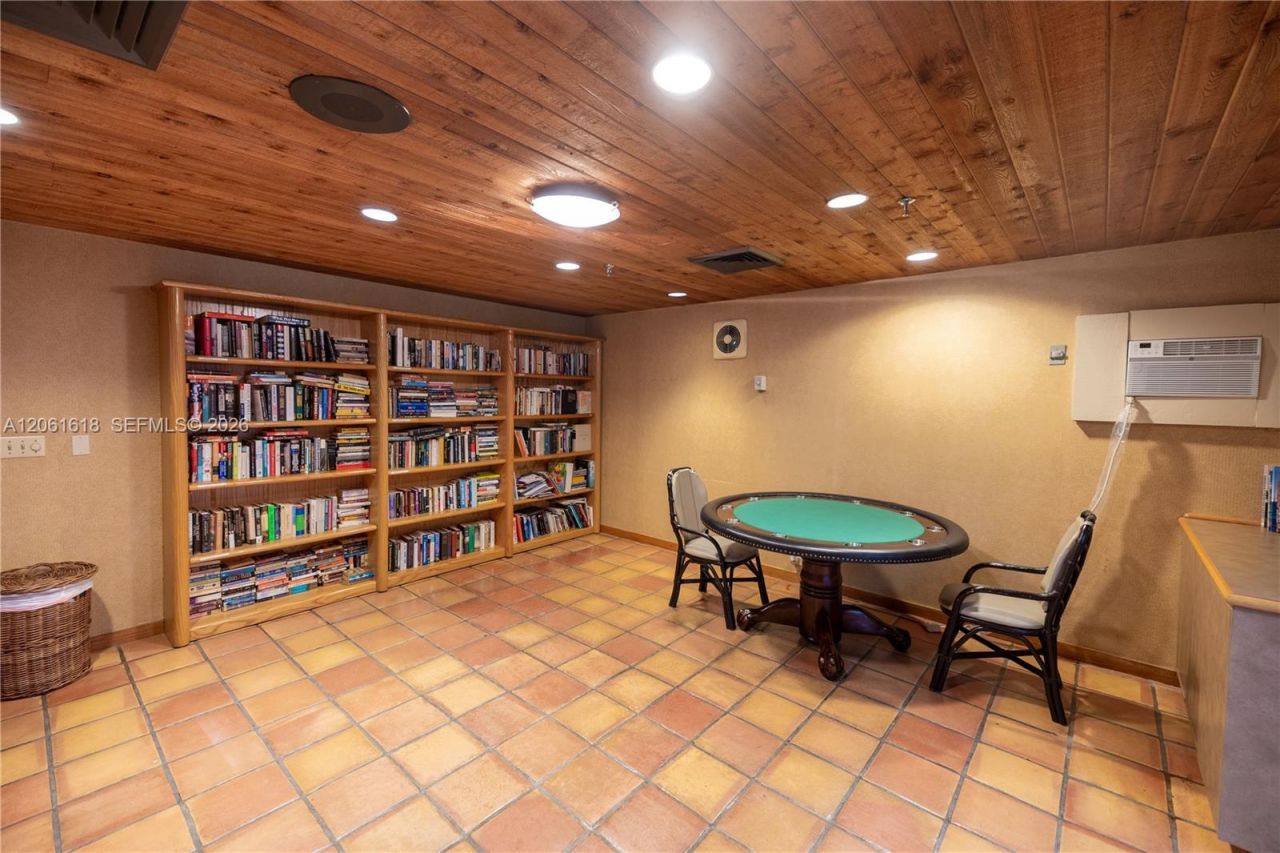 4000 Towerside Ter, Unit 1405, Miami, FL 33138 Photo