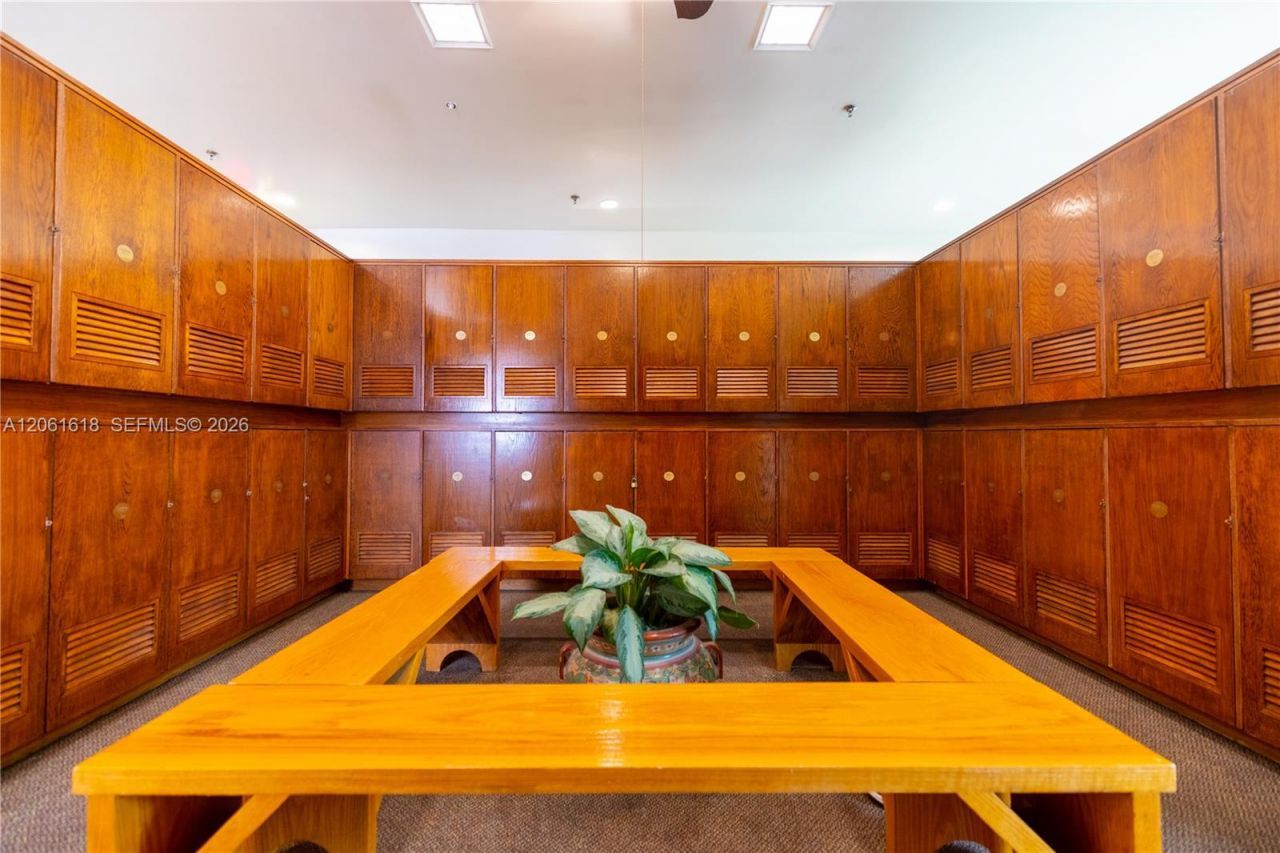 4000 Towerside Ter, Unit 1405, Miami, FL 33138 Photo
