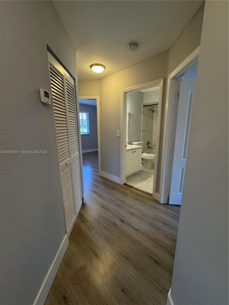 8360 NW 10th St, Unit 9C, Miami, FL 33126 Photo