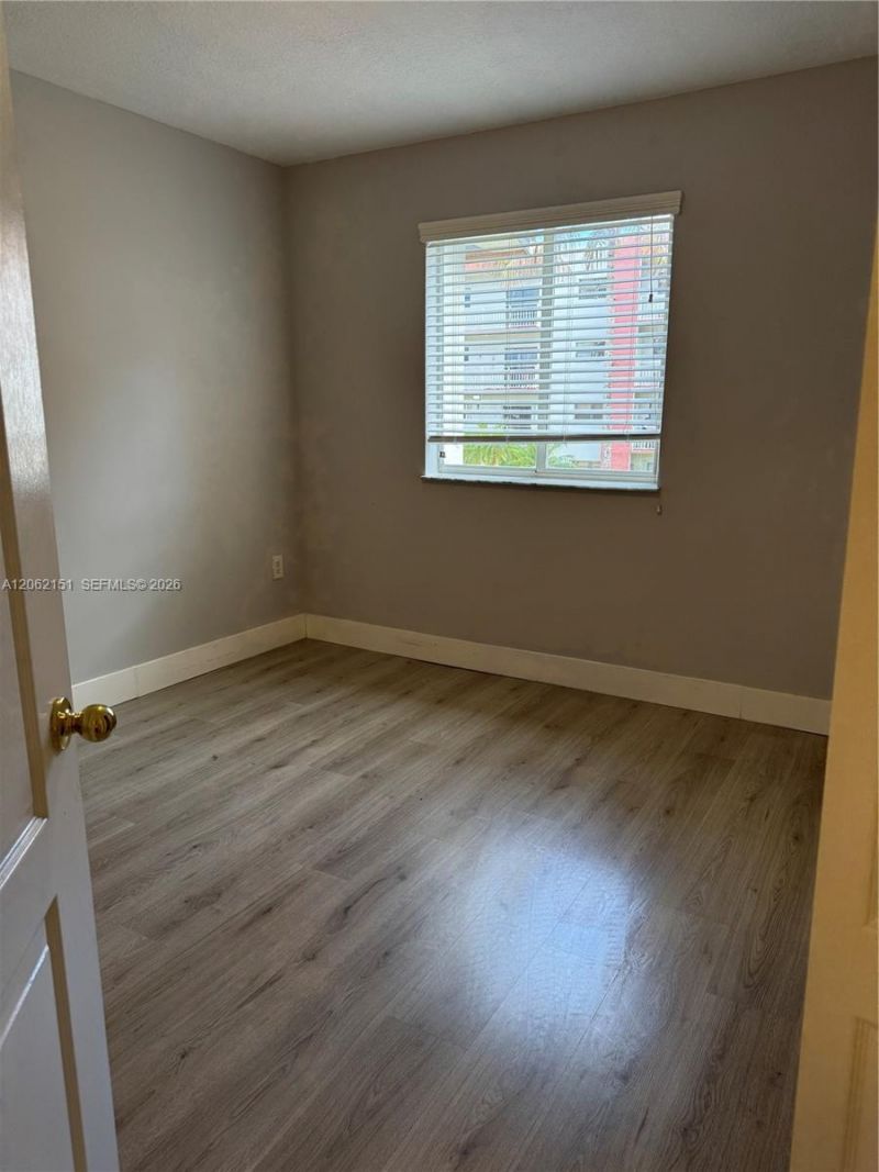 8360 NW 10th St, Unit 9C, Miami, FL 33126 Photo
