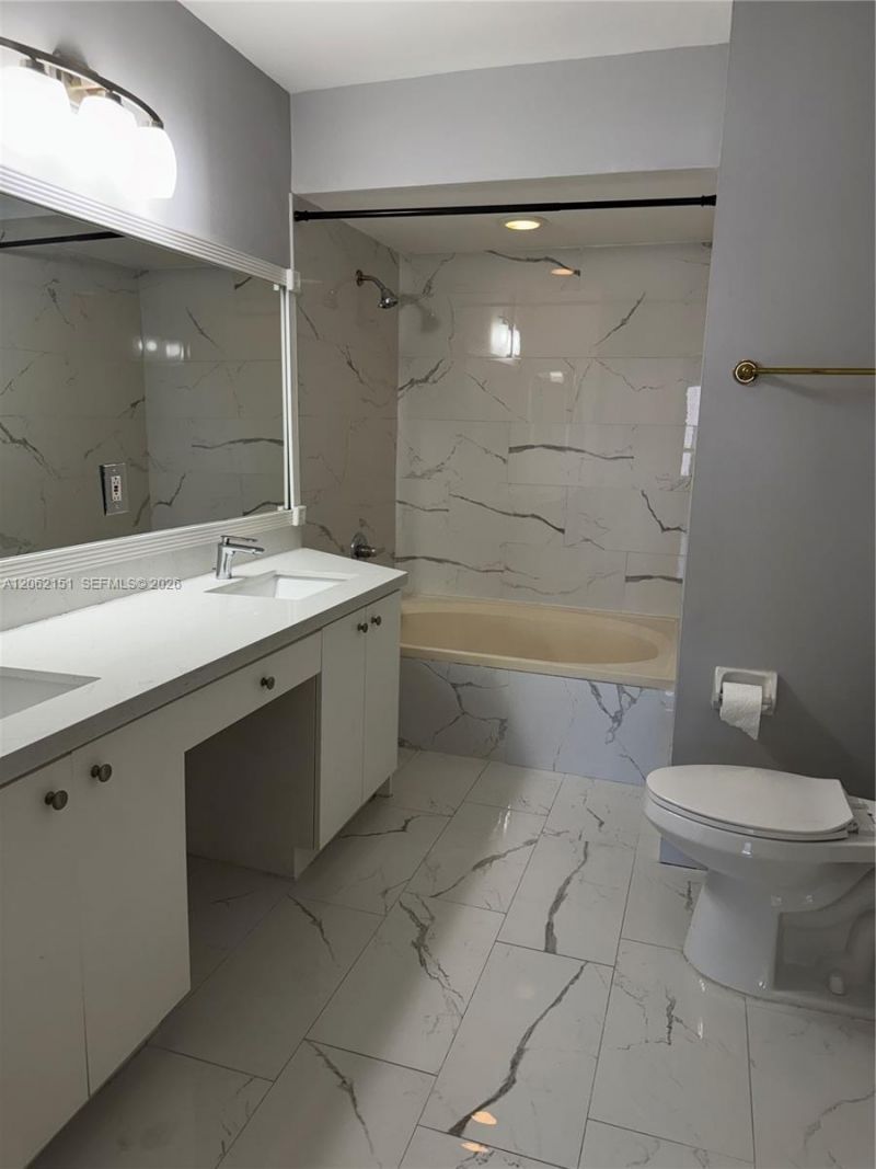 8360 NW 10th St, Unit 9C, Miami, FL 33126 Photo