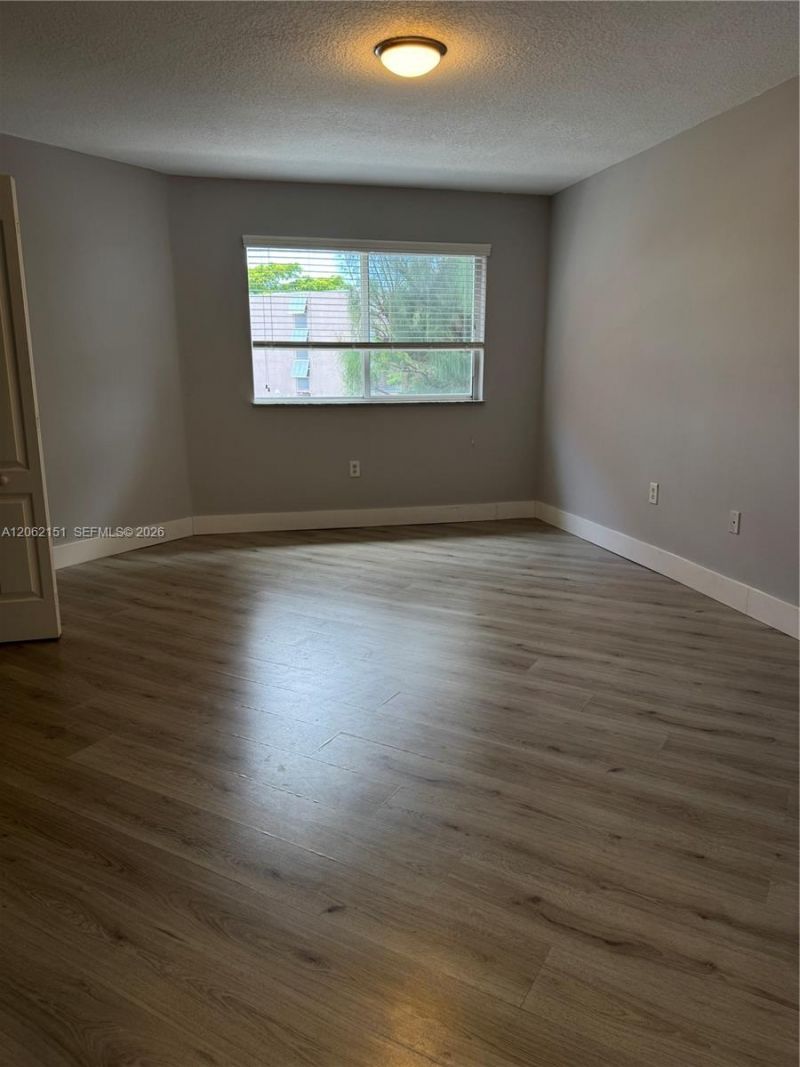 8360 NW 10th St, Unit 9C, Miami, FL 33126 Photo