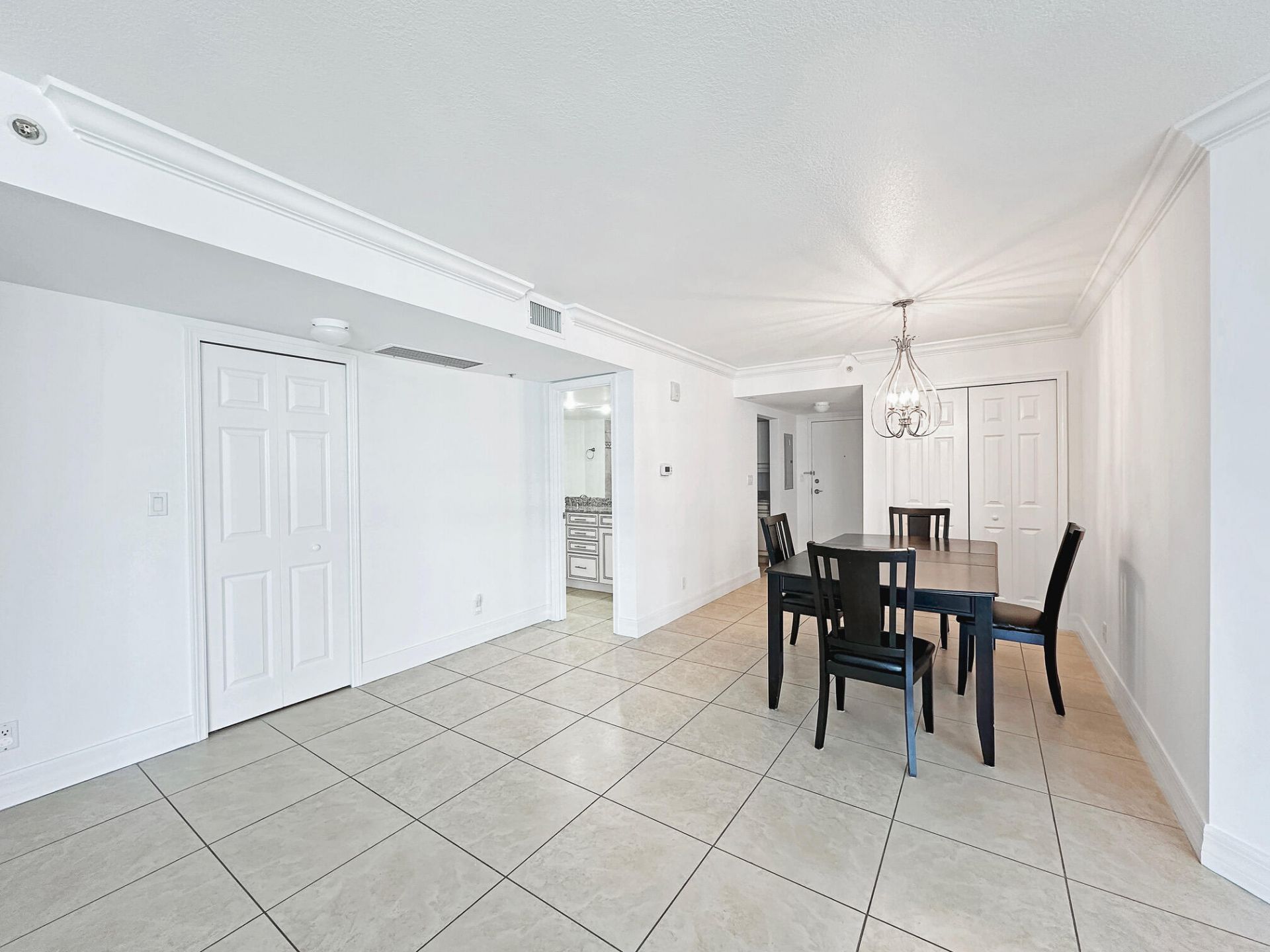 3000 N Ocean Drive, Unit 19-B, Singer Island, FL 33404 Photo
