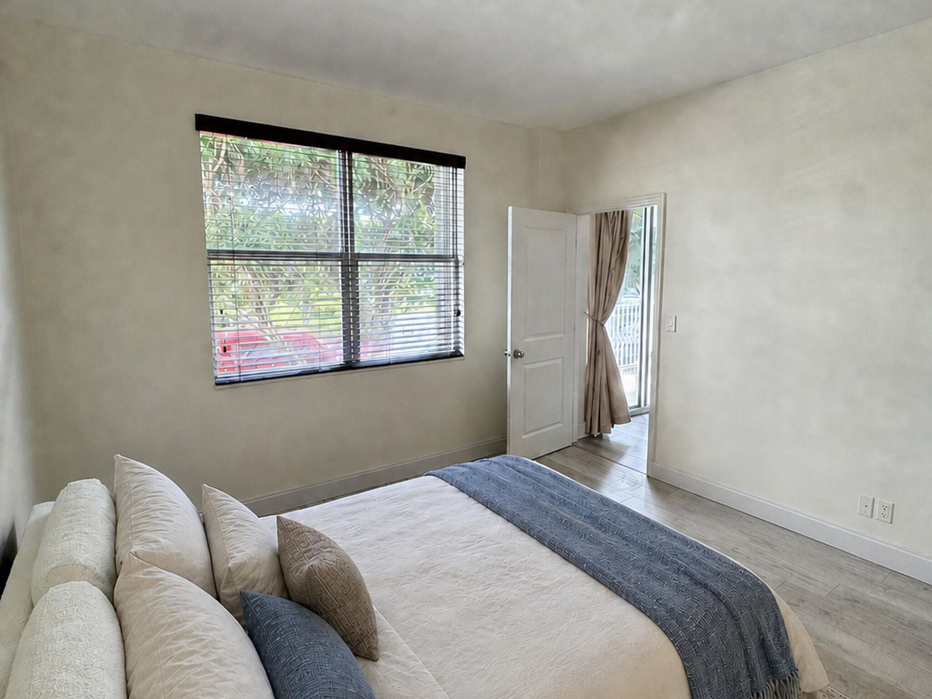 1801 S Flagler Drive, Unit 104, West Palm Beach, FL 33401 Photo