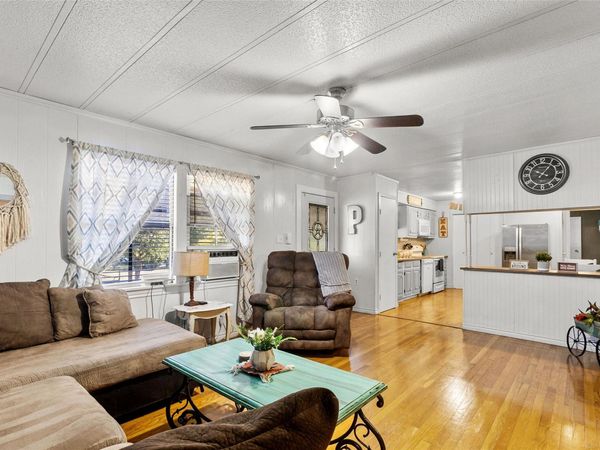 100 South ST , Tow, TX 78672