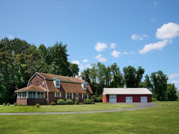 34 Plain Rd East, Deerfield, MA 01373